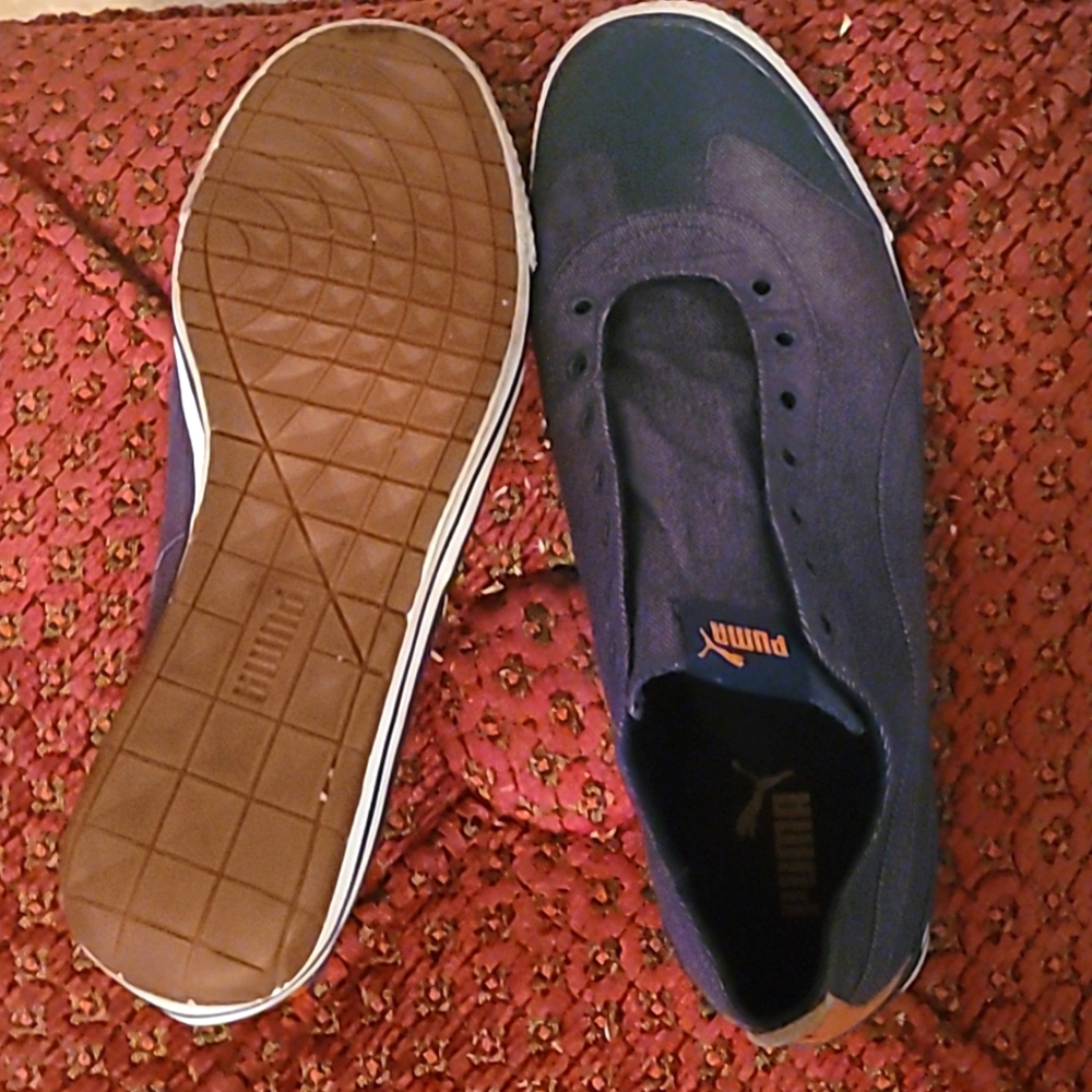 Puma brand "Converse" style shoes -NEW (Size 12) w/choice of shoelace colors